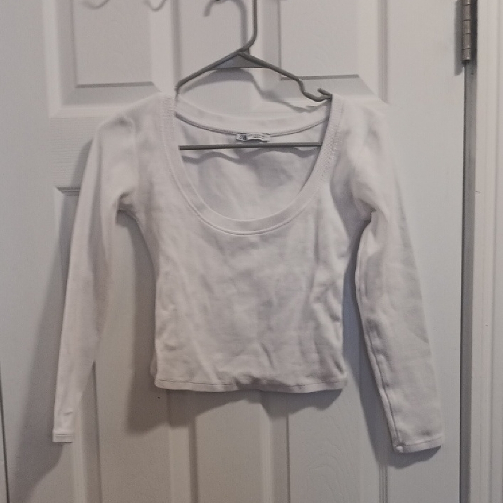 Zara White Long Sleeved Crop Top